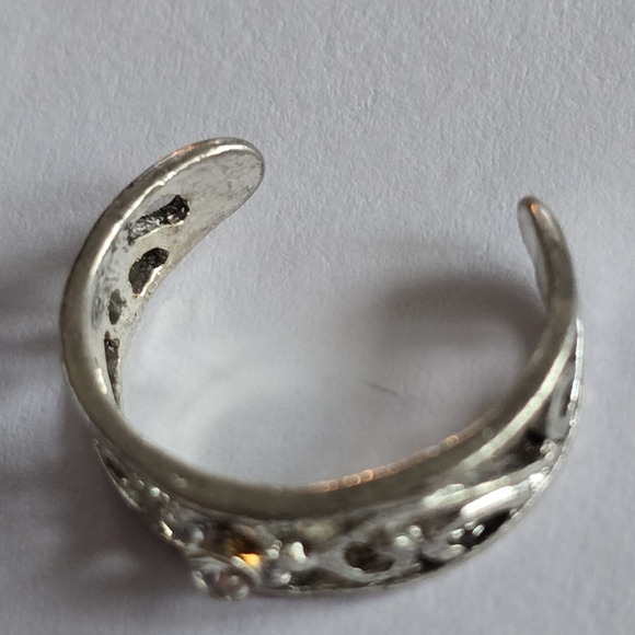 Flower toe ring silver tone adjustable clear  gem - Picture 7 of 7